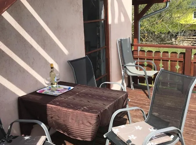 דירה Siposreti Apartmanhaz Szentgyorgyvar